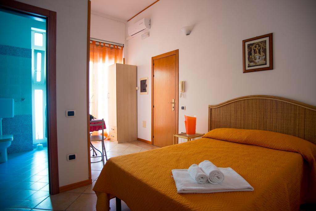 Hotel Residence Lupiae Lecce Exterior photo